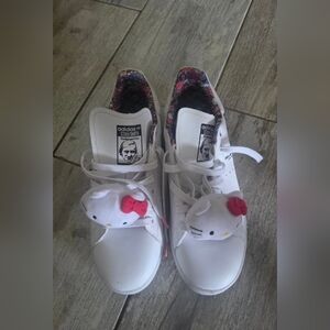 Adidas Womens Kawaii White shoes sneaker with Plush Hello Kitty